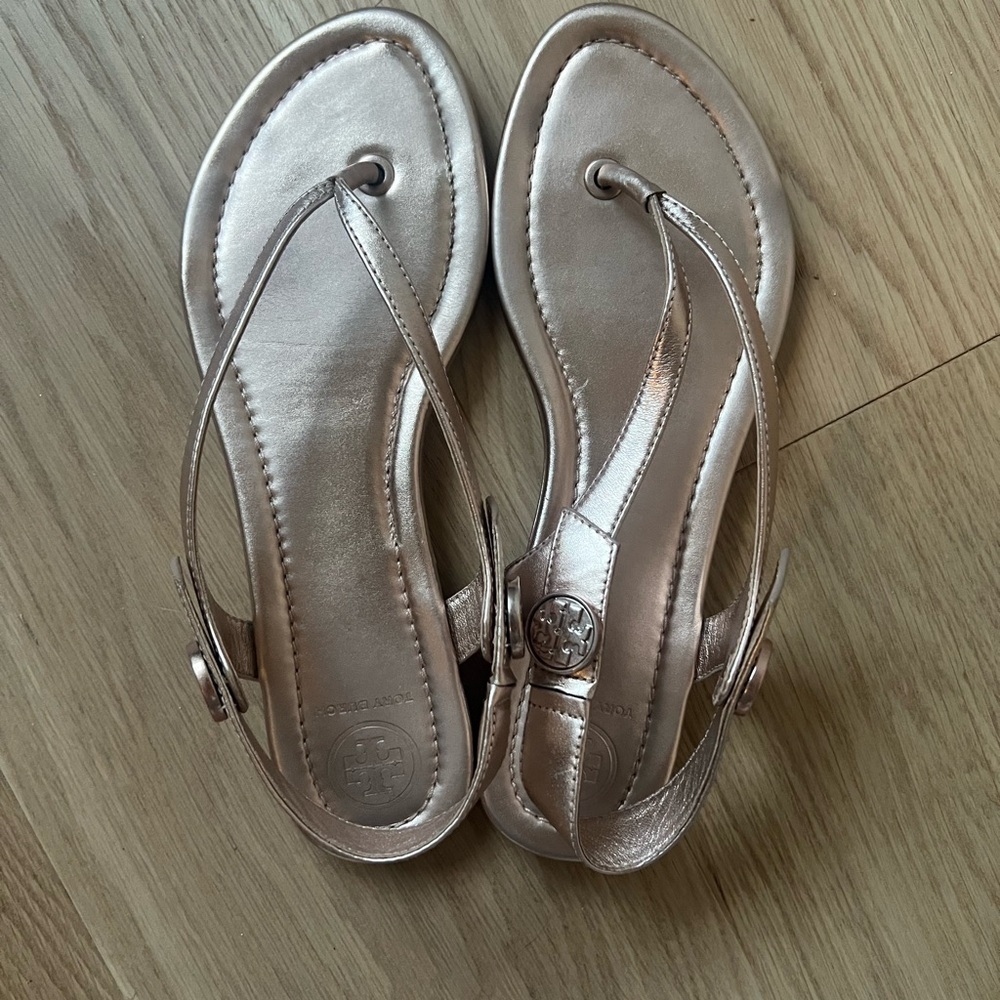 Tory Burch Minnie Travel Sandal Thong Rose Gold Metallic Leather 7.5 - Picture 5 of 5
